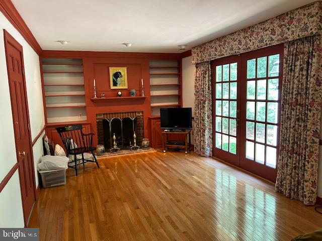 484 Flock Road Hamilton, NJ 08619 - Photo 9 of 25 a view of an livingroom with furniture fire place and windows