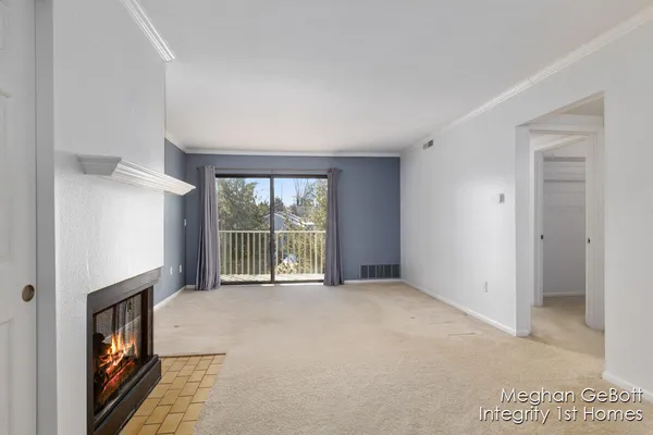 $169,900 | 3280 Devonwood Hills Northeast, Unit 6, Grand Rapids, MI 49525