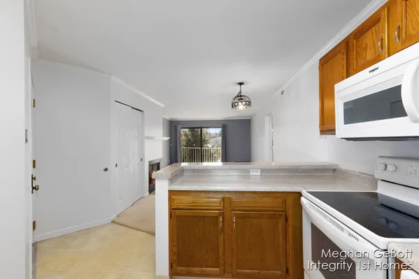 $169,900 | 3280 Devonwood Hills Northeast, Unit 6, Grand Rapids, MI 49525