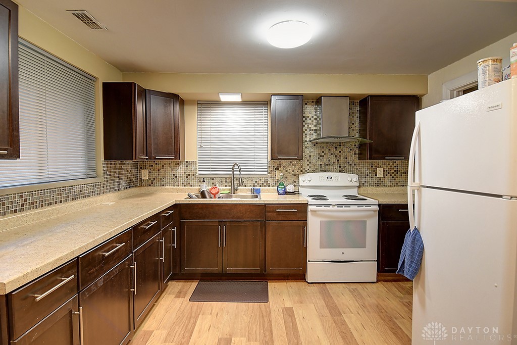 2815 Rugby Road Dayton, OH 45406 - Photo 11 of 24 Gallery Image 11