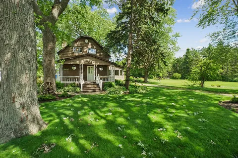 $700,000 | 9461 River Road, Pleasant Prairie, WI 53158