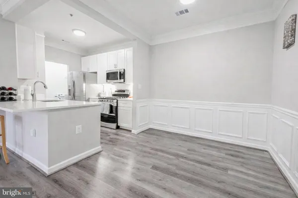 $2,350 | 502 Sunset View Terrace Southeast, Unit 107, Leesburg, VA 20175