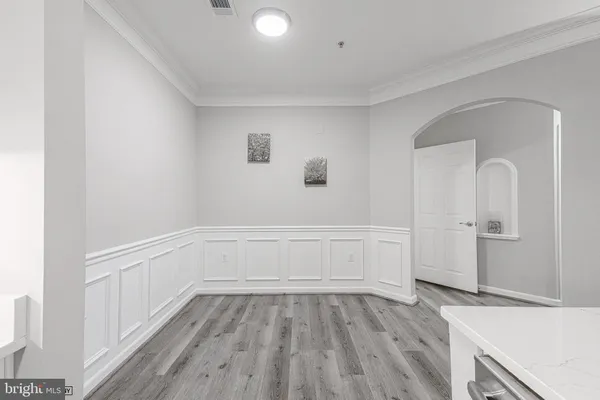 $2,350 | 502 Sunset View Terrace Southeast, Unit 107, Leesburg, VA 20175