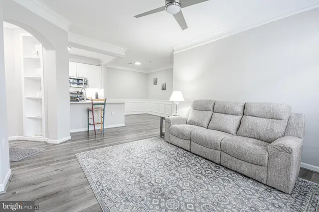 $2,500 | 502 Sunset View Terrace Southeast, Unit 107, Leesburg, VA 20175