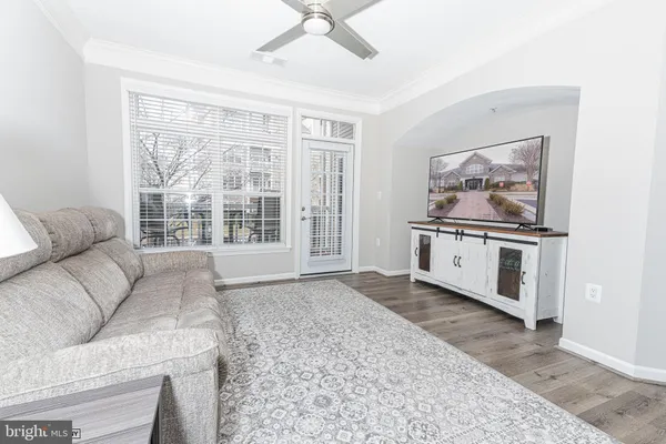 $2,350 | 502 Sunset View Terrace Southeast, Unit 107, Leesburg, VA 20175