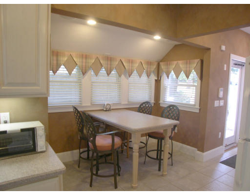43 Adams Road Framingham, MA 01702 - Photo 4 of 11 Gallery Image 4