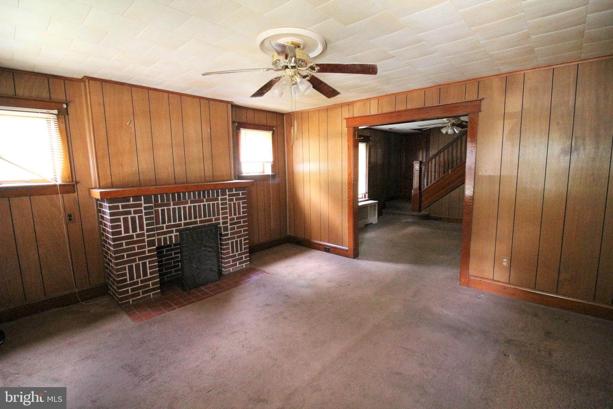 2335 Spring Street Reading, PA 19609 - Photo 3 of 15 Gallery Image 3