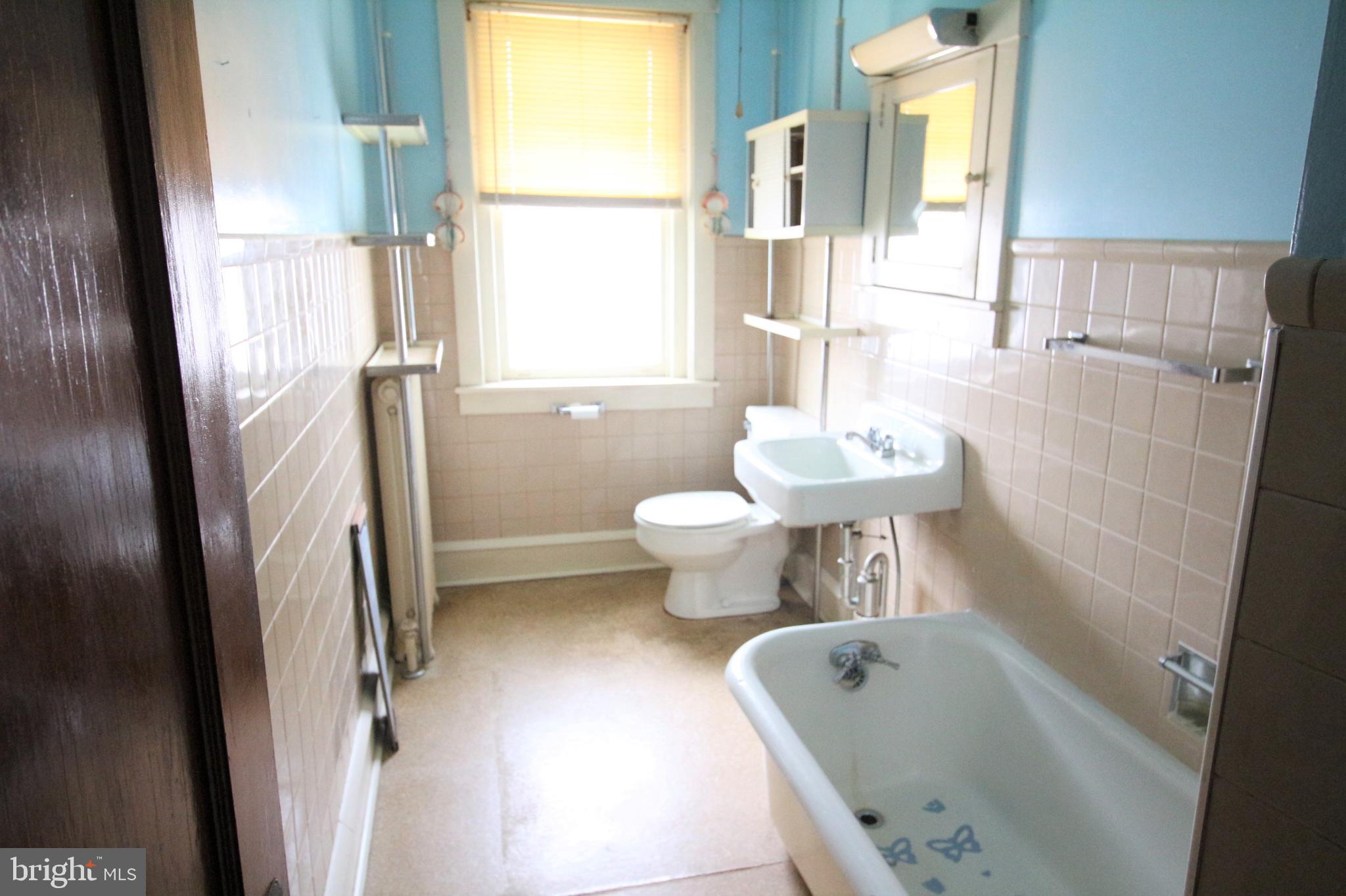 2335 Spring Street Reading, PA 19609 - Photo 10 of 15 Gallery Image 10