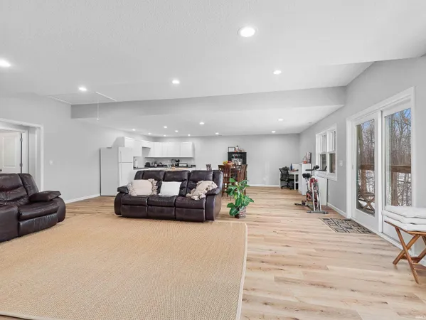 $1,100,000 | 3204 North 250 East, Fremont, IN 46737