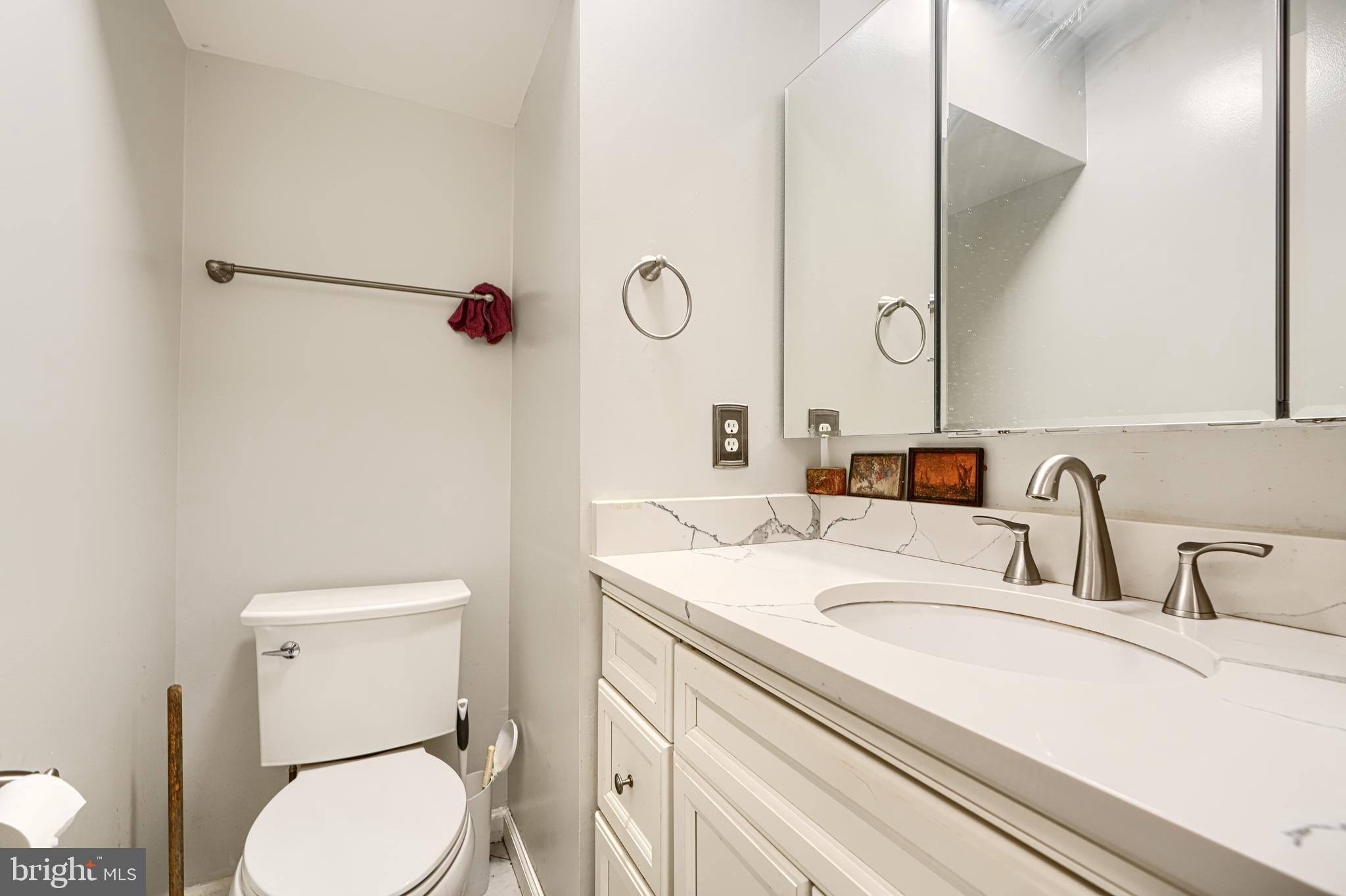 9301 Old Georgetown Road Bethesda, MD 20814 - Photo 20 of 62