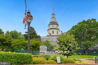 41 Cornhill Street Annapolis, MD 21401 - Photo 34 of 36 a front view of a house with a yard