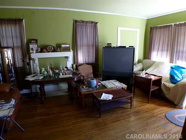2504 Tuckaseegee Road Charlotte, NC 28208 - Photo 2 of 5