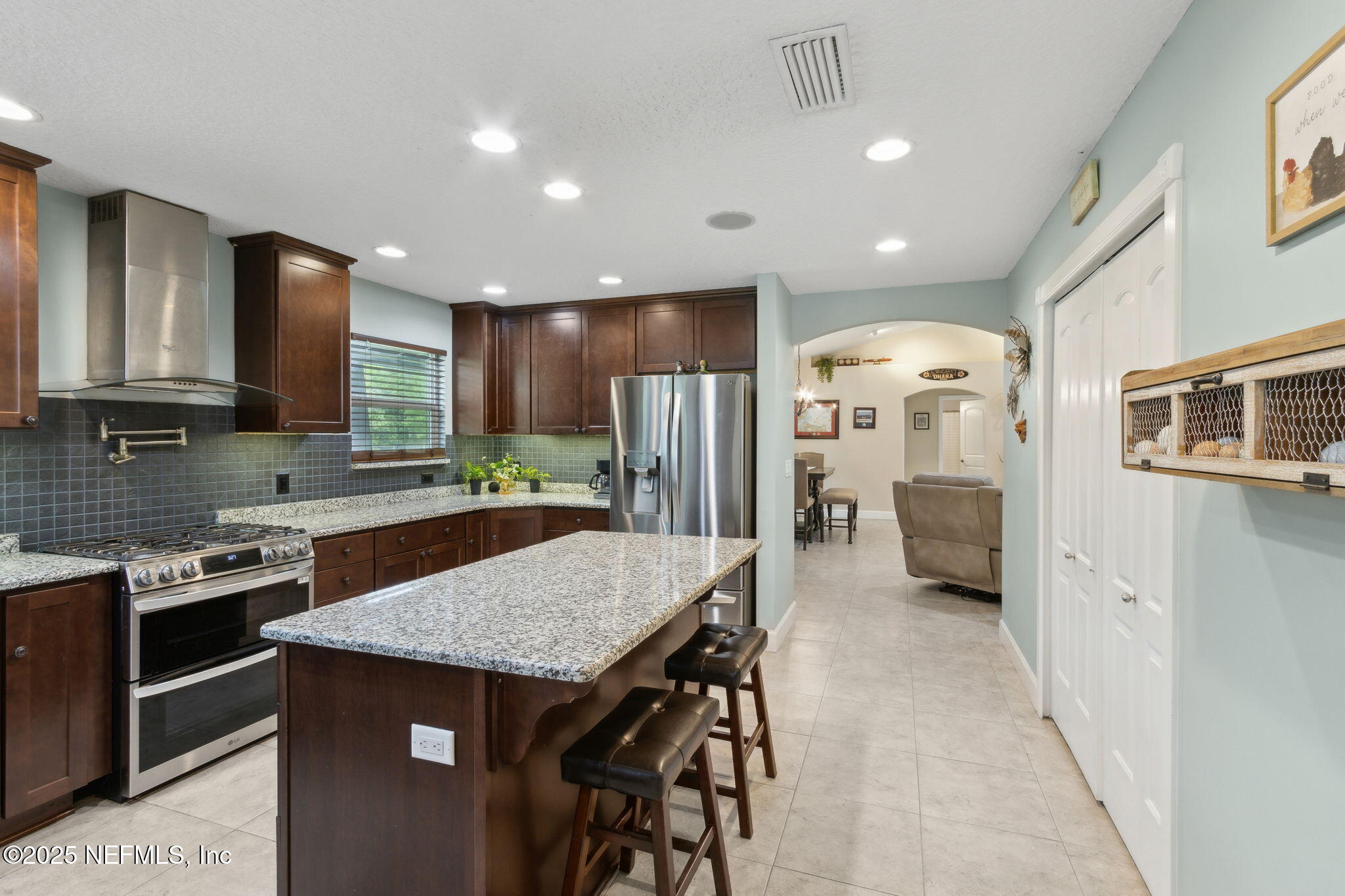 11624 Chapparell Road Jacksonville, FL 32218 - Photo 19 of 61 Spacious kitchen
