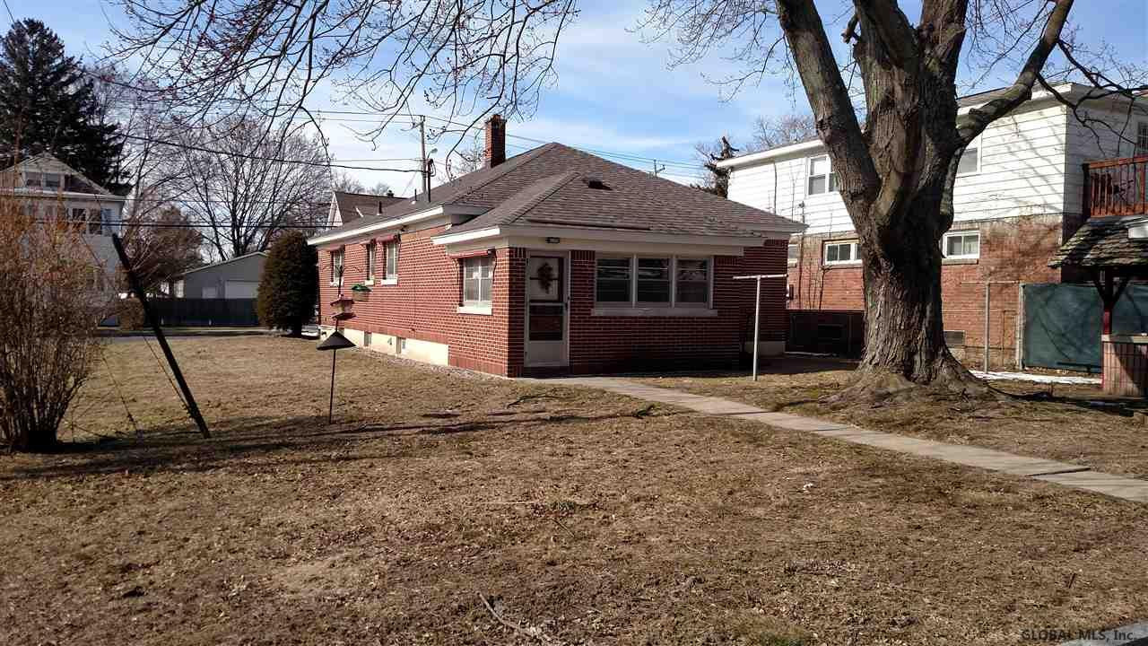 21 Russell Blessing Road Albany, NY 12203 - Photo 4 of 15 Photo 4