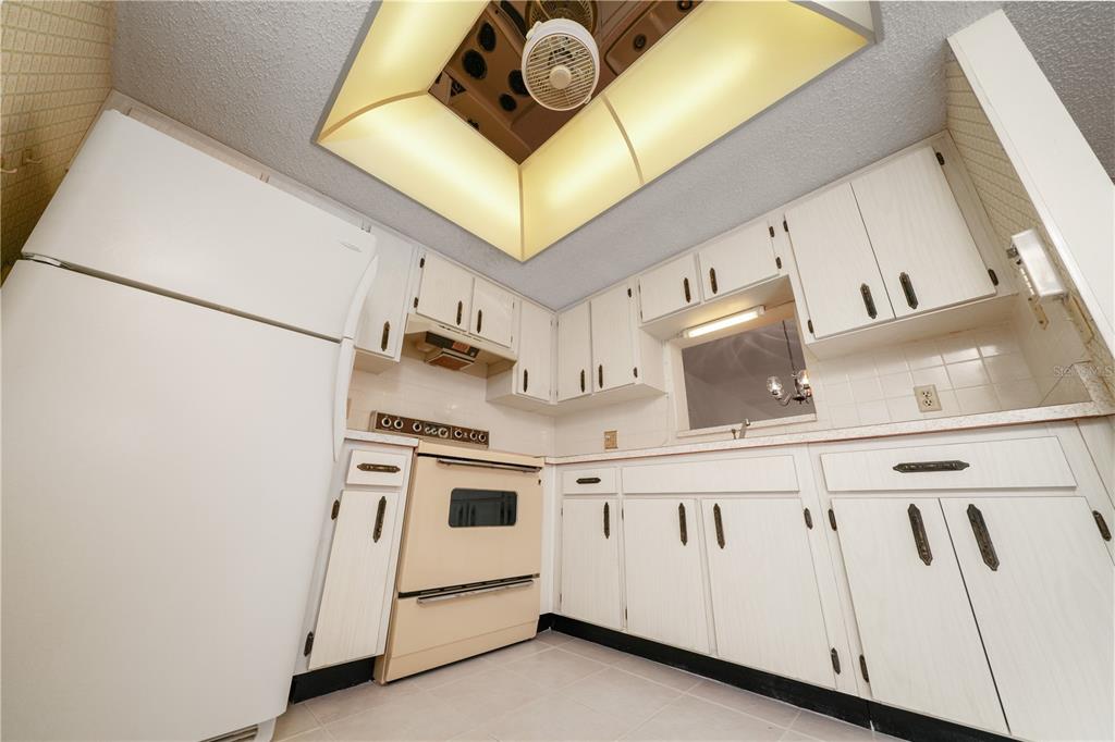 1450 Heather Ridge Boulevard, Unit 307 Dunedin, FL 34698 - Photo 4 of 16