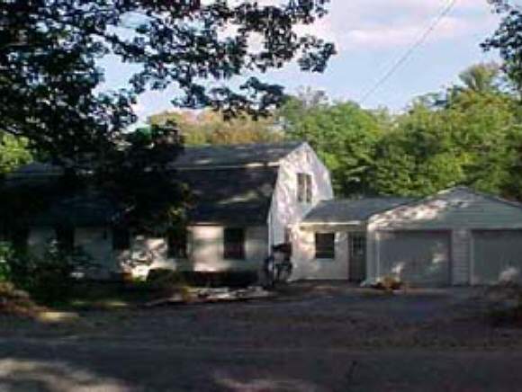 327 Old Street Road Peterborough, NH 03458 - Photo 1 of 5