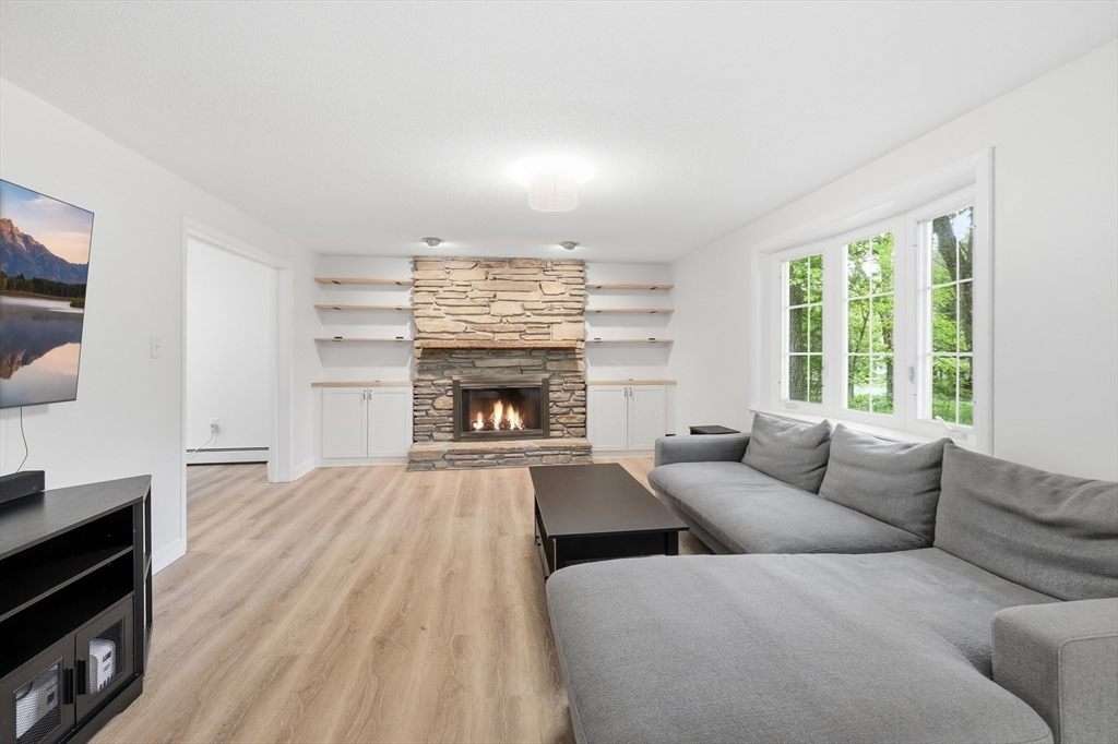 72 Wickaboag Valley Road West Brookfield, MA 01585 - Photo 9 of 32