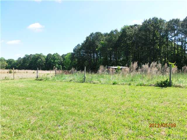 8724 Flower Hill Road Middlesex, NC 27557 - Photo 5 of 25 Pasture and fencing