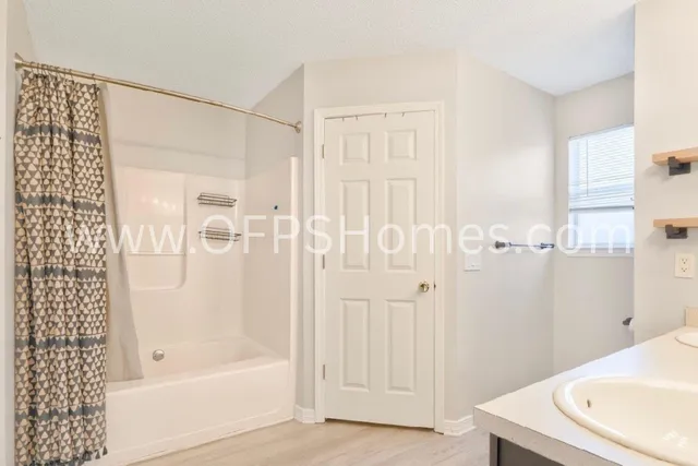 $1,800 | 405 Bobby Drive, Crestview, FL 32536