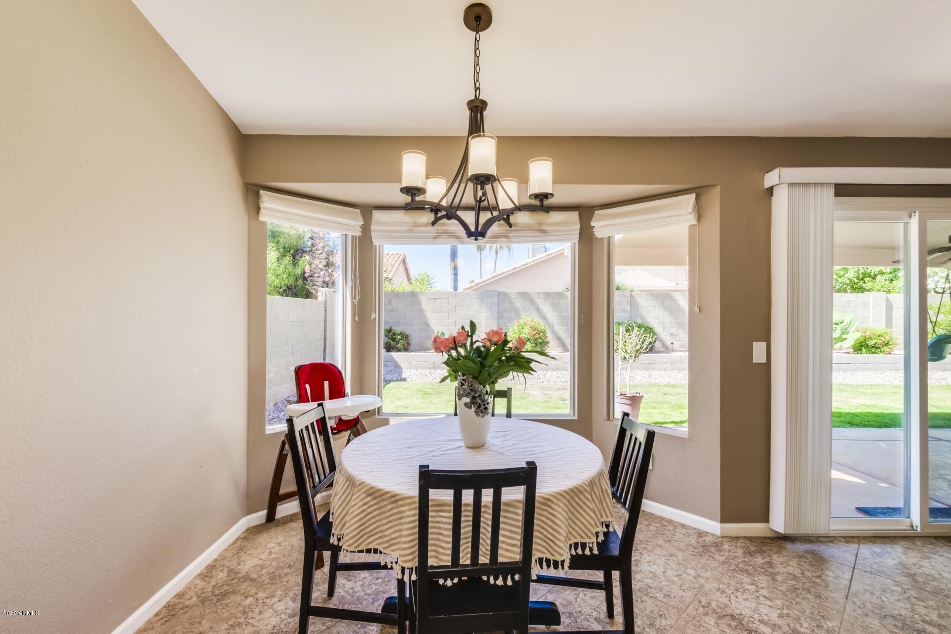 3508 East Utopia Road Phoenix, AZ 85050 - Photo 9 of 20 Dining Room