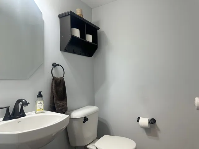 $280,000 | 361 Capitol Drive, Unit C, Sugar Grove, IL 60554