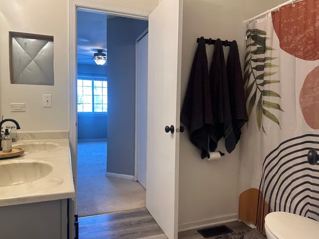 $280,000 | 361 Capitol Drive, Unit C, Sugar Grove, IL 60554