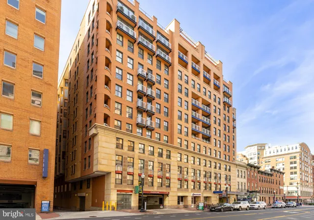 $655,000 | 616 E Street Northwest, Unit 447, Washington, DC 20004