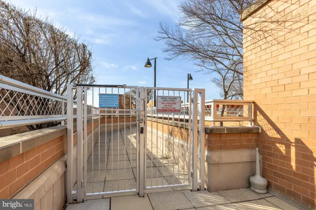 $655,000 | 616 E Street Northwest, Unit 447, Washington, DC 20004