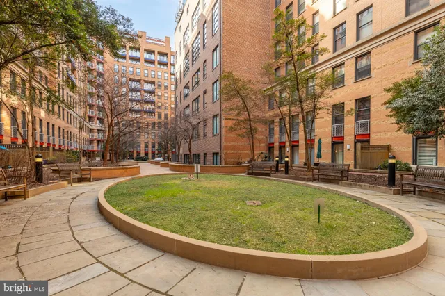 $655,000 | 616 E Street Northwest, Unit 447, Washington, DC 20004