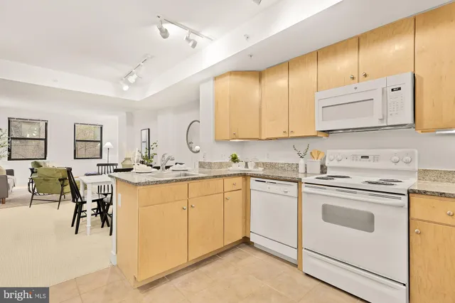 $655,000 | 616 E Street Northwest, Unit 447, Washington, DC 20004