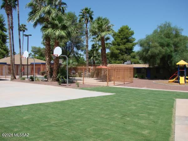 350 North Silverbell Road, Unit 94 Tucson, AZ 85745 - Photo 12 of 15 a view of a garden