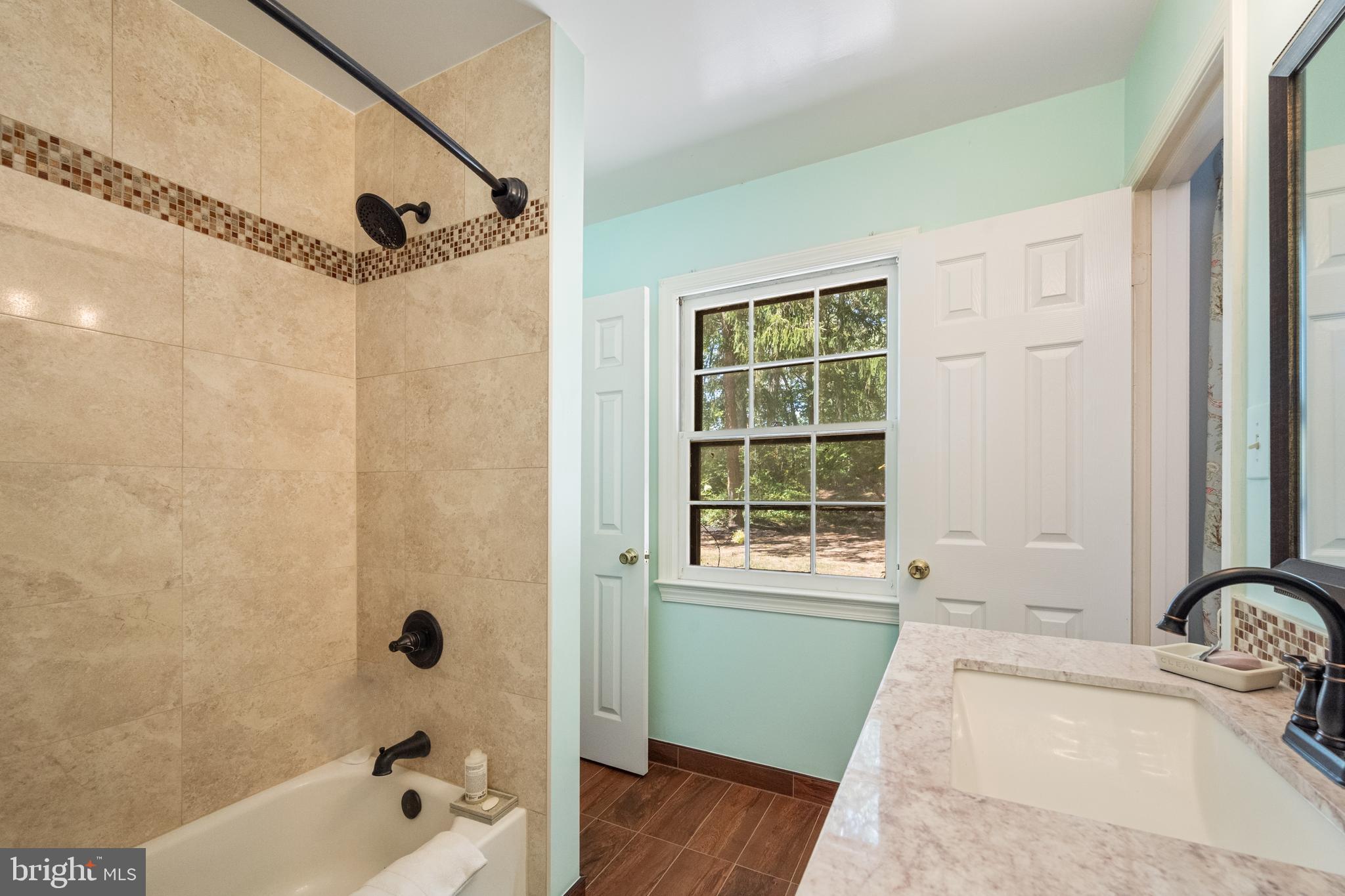 7408 Maple Branch Road Clifton, VA 20124 - Photo 37 of 93 shared full bath : bedroom 2 & 3