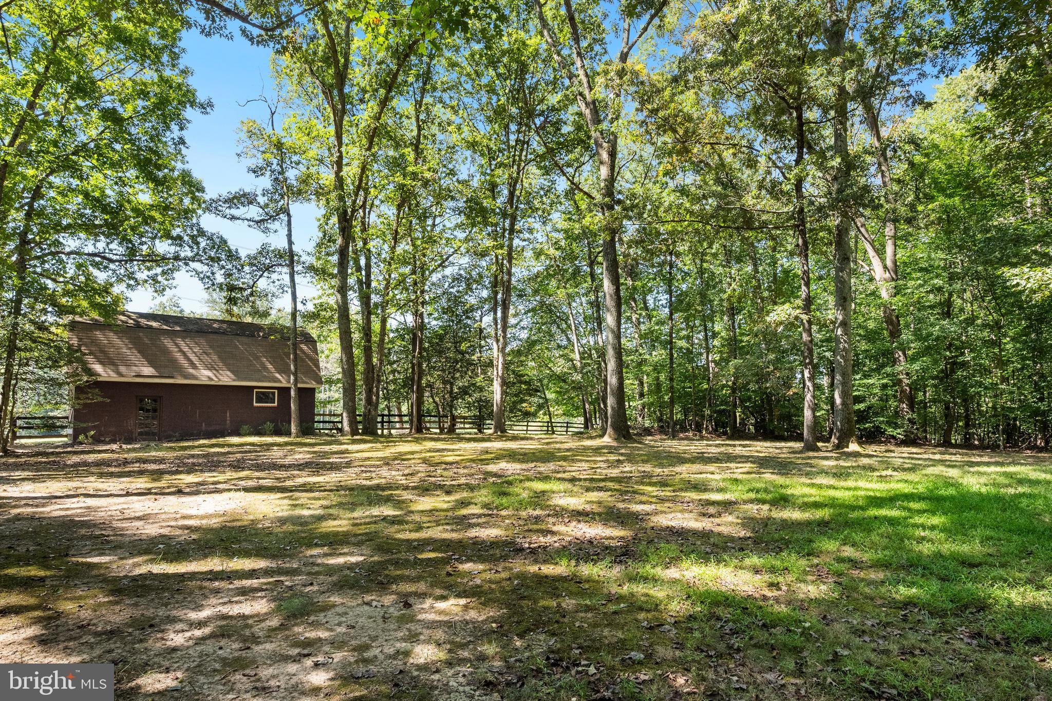 7408 Maple Branch Road Clifton, VA 20124 - Photo 63 of 93 upper rear yard plateau