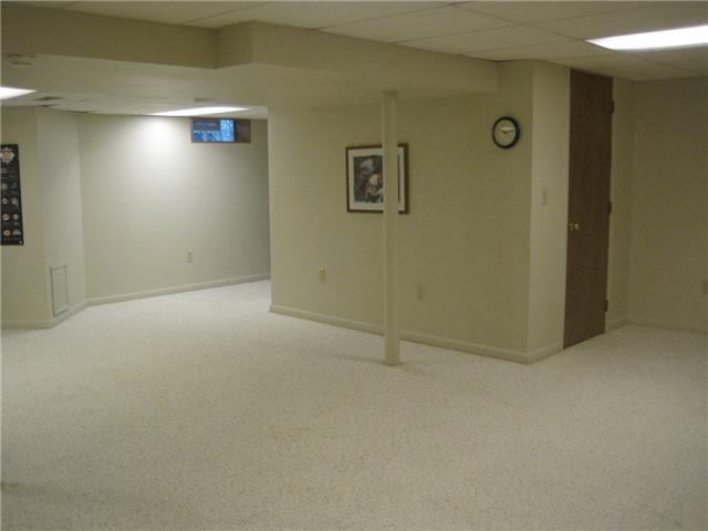 1733 Birchcrest Road Columbus, OH 43221 - Photo 14 of 18