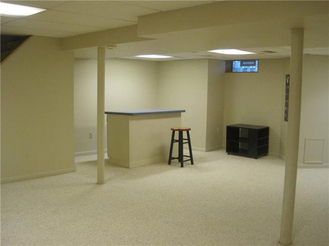 1733 Birchcrest Road Columbus, OH 43221 - Photo 15 of 18