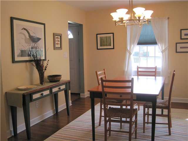 1733 Birchcrest Road Columbus, OH 43221 - Photo 3 of 18
