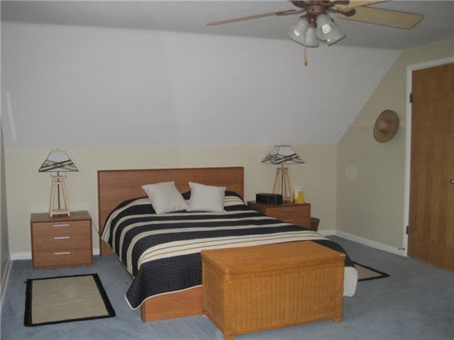 1733 Birchcrest Road Columbus, OH 43221 - Photo 9 of 18
