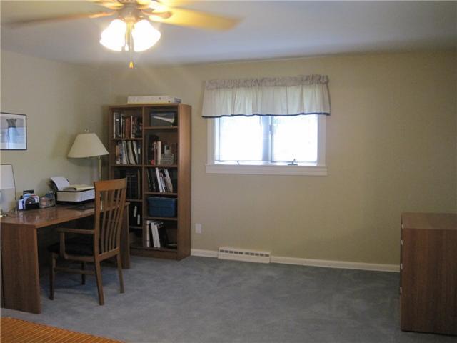 1733 Birchcrest Road Columbus, OH 43221 - Photo 10 of 18