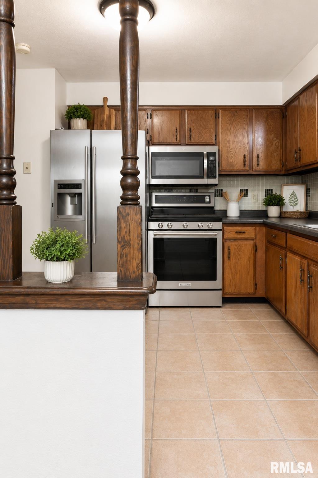 1315 West Queens Court Road Peoria, IL 61614 - Photo 23 of 52