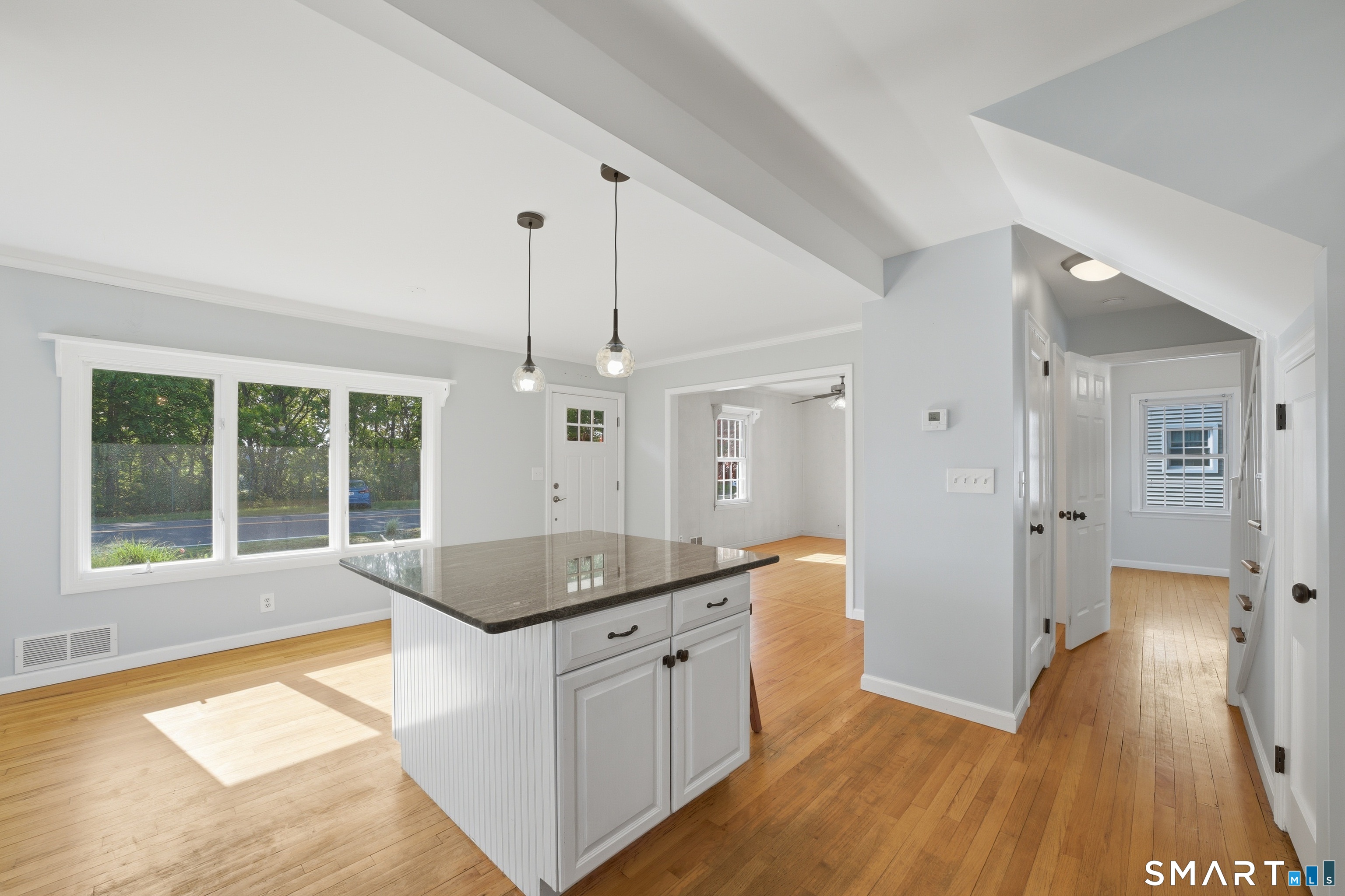 775 Stratford Road Stratford, CT 06615 - Photo 9 of 40