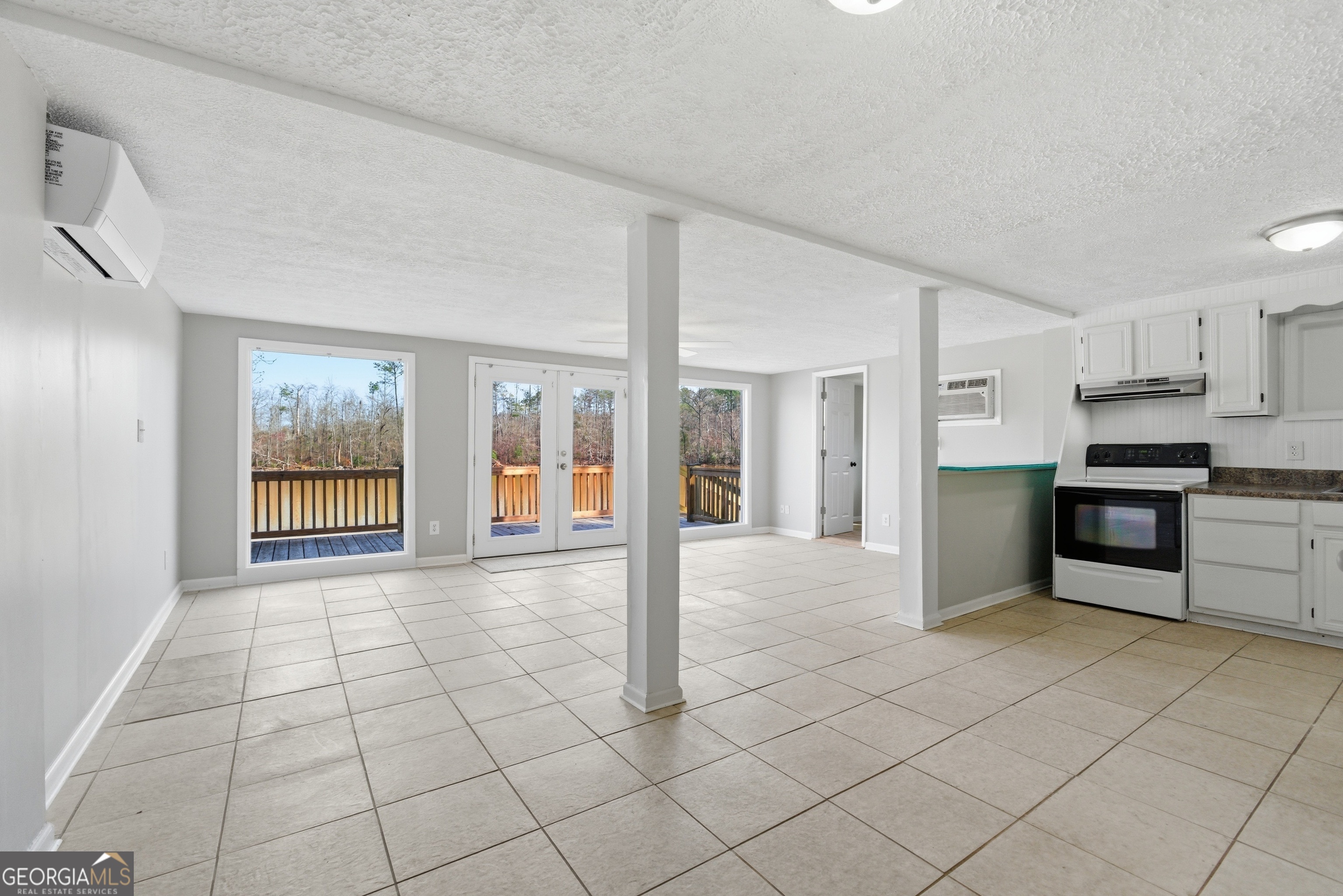 201 Cherokee Drive Jackson, GA 30233 - Photo 7 of 42