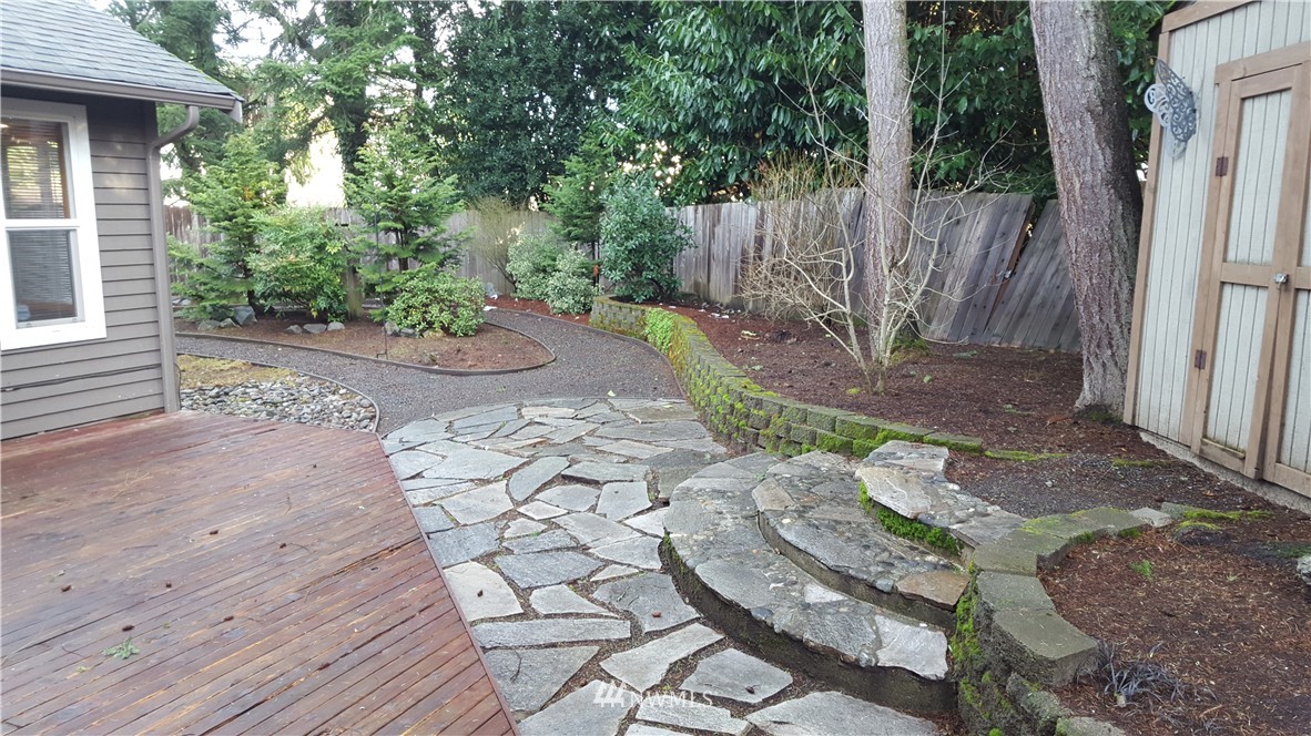 5519 148th Place Southwest Edmonds, WA 98026 - Photo 15 of 22 Gallery Image 15