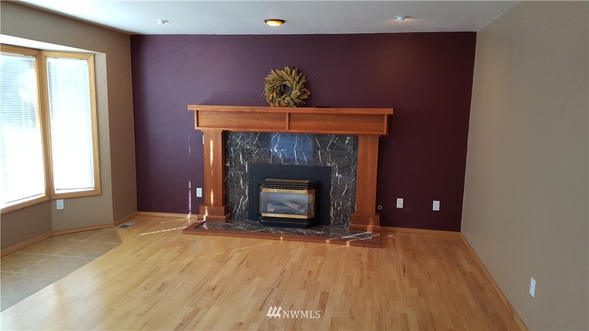 5519 148th Place Southwest Edmonds, WA 98026 - Photo 7 of 22 Gallery Image 7