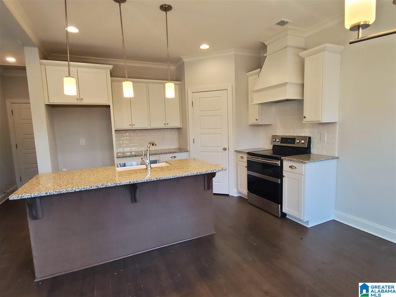 892 Madison Lane Helena, AL 35080 - Photo 5 of 47