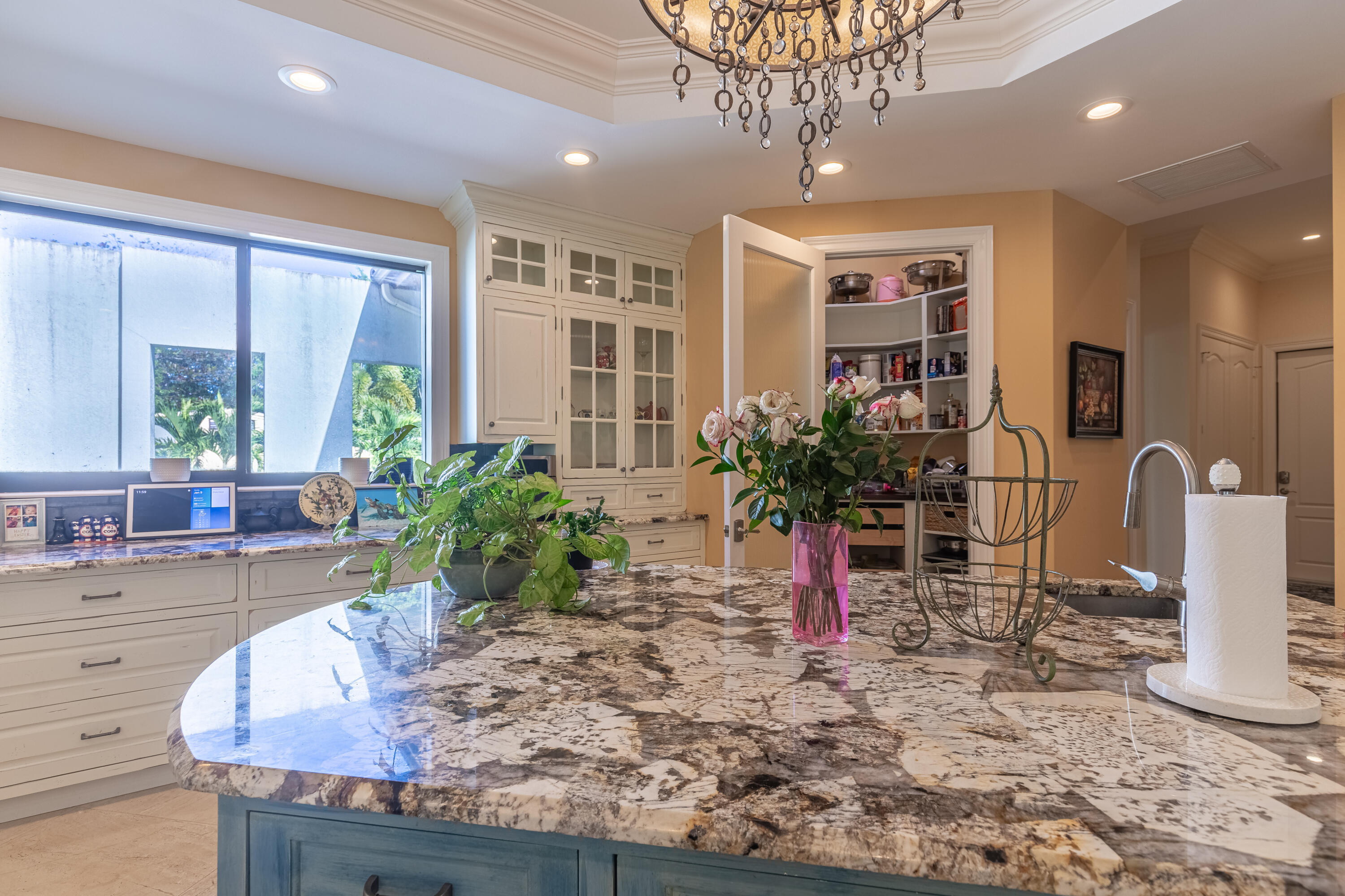 2943 B Road Loxahatchee Groves, FL 33470 - Photo 14 of 88 Kitchen-