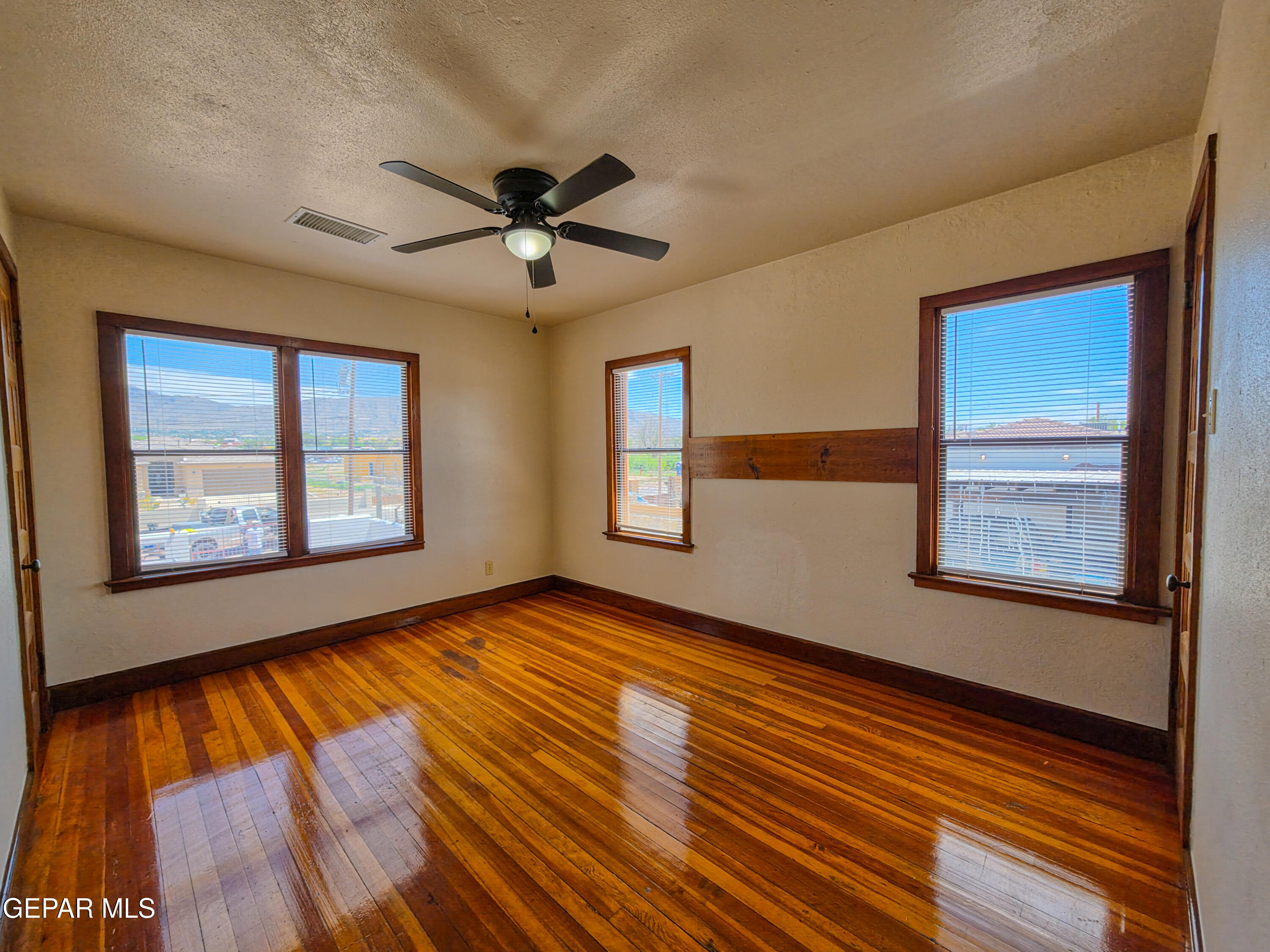 4037 Emory Road El Paso, TX 79922 - Photo 20 of 46 20260421_122714