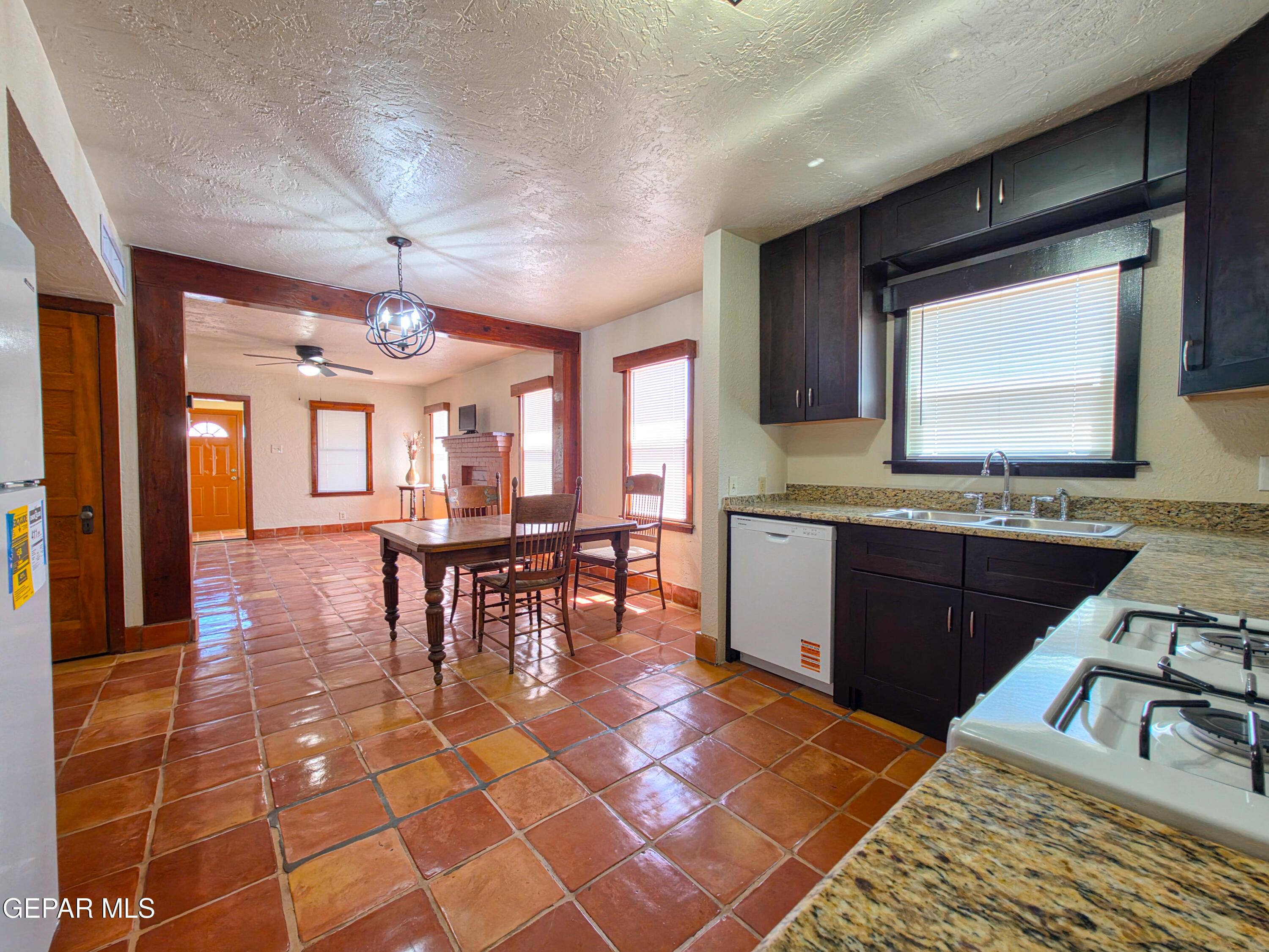 4037 Emory Road El Paso, TX 79922 - Photo 9 of 46 20260421_121820