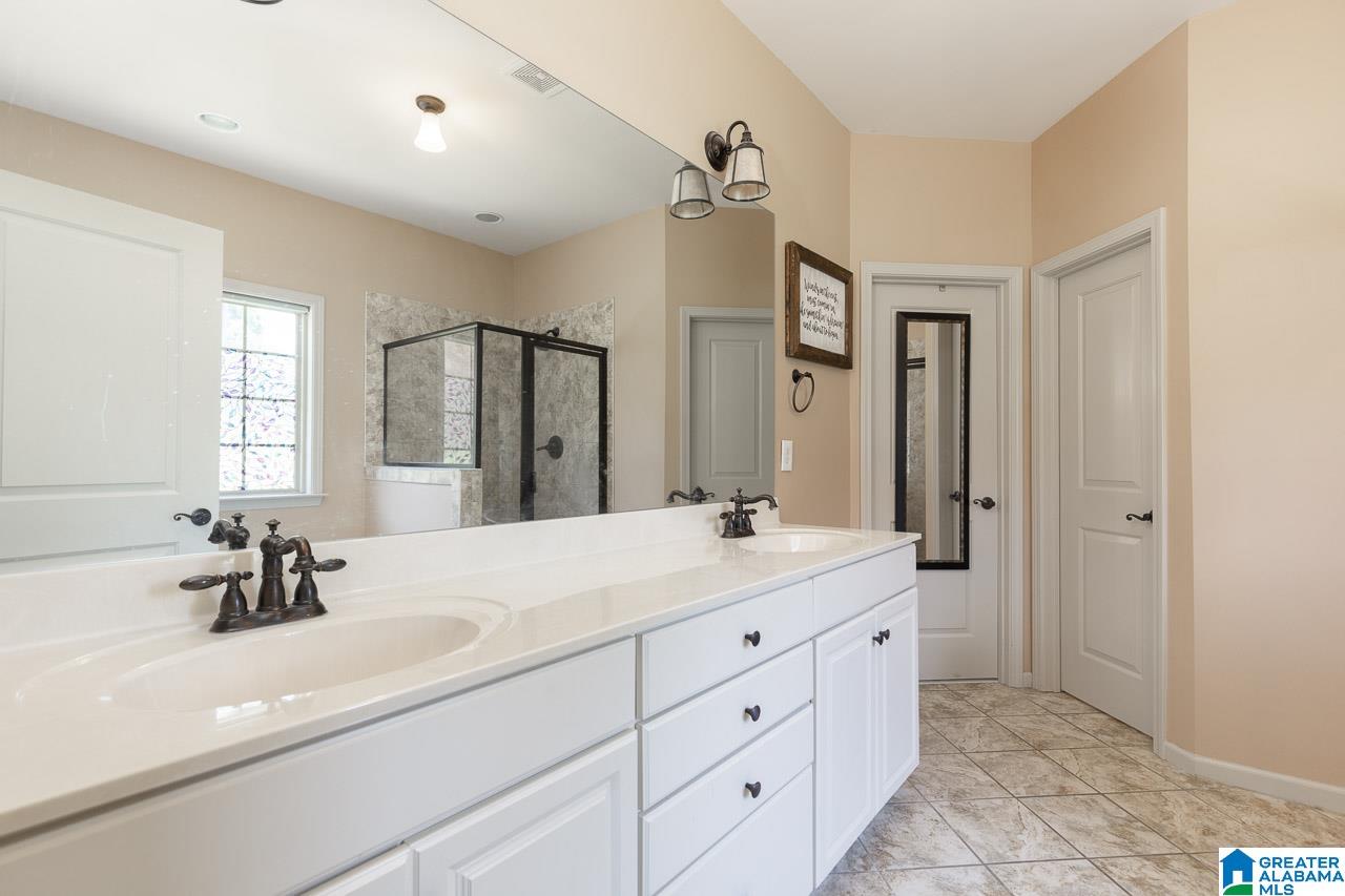 1019 Lake View Lane Calera, AL 35040 - Photo 18 of 35