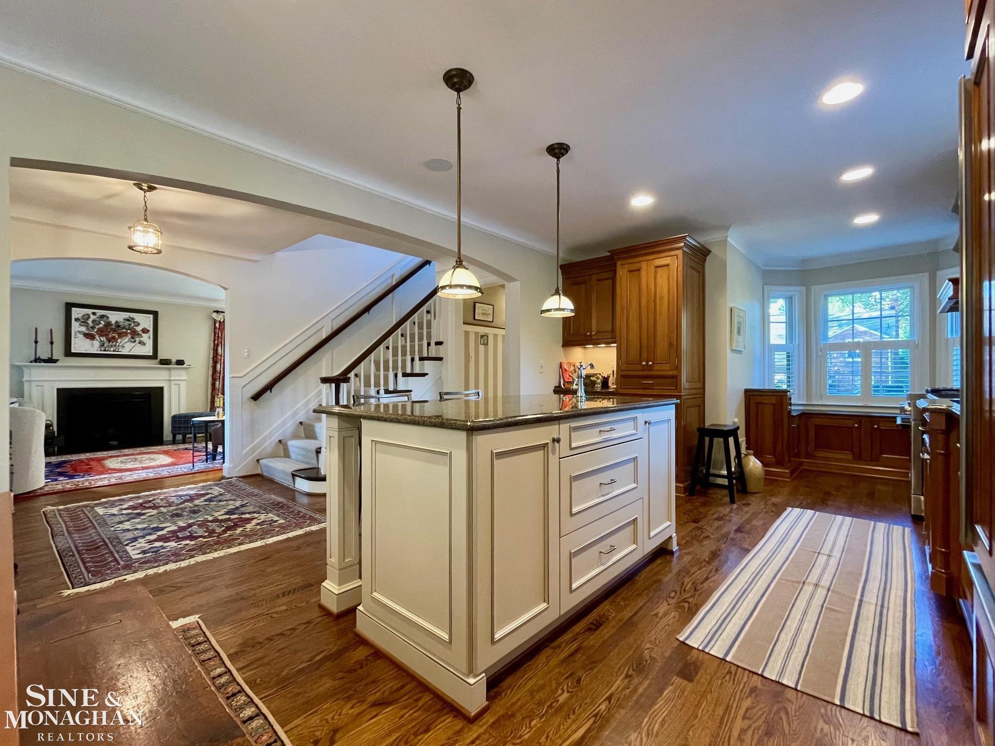 252 Moran Road Grosse Pointe, MI 48236 - Photo 11 of 43 50151074-500b3fa6-b369-4edf-bd65-60486ba36d31.JPG