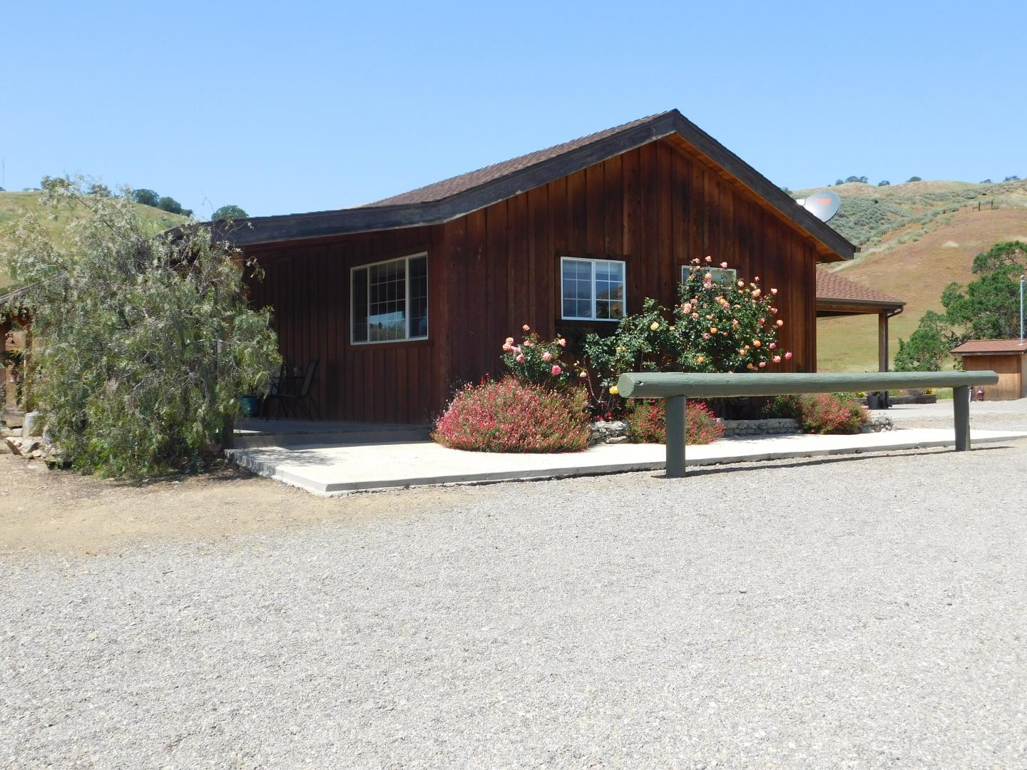 20334 Panoche Road Paicines, CA 95043 - Photo 19 of 44 Gallery Image 19